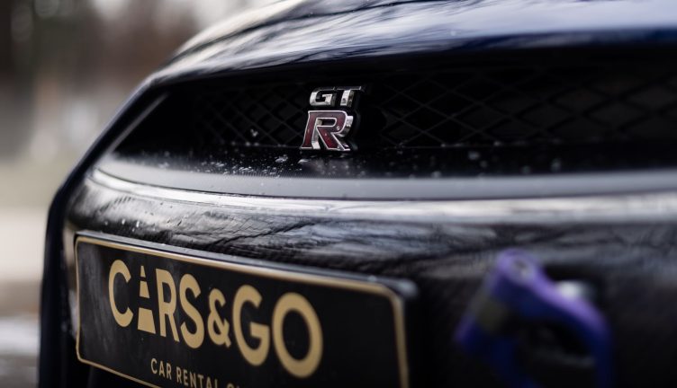 Nissan GTR