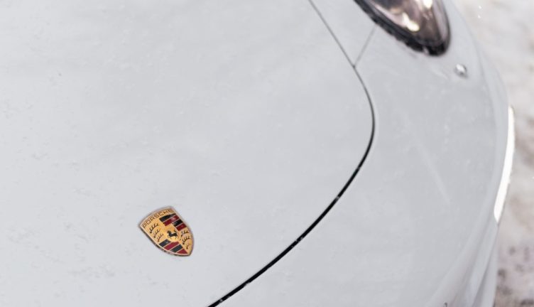 Porsche 911 CARRERA 4S