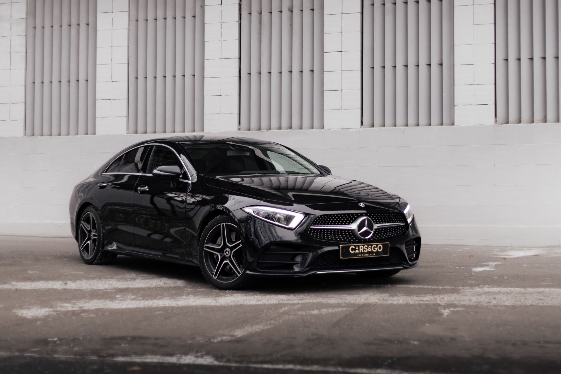 Аренда Mercedes-Benz CLS-350D 4MATIC Черный в Москве без водителя