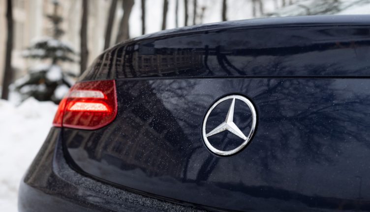 Mercedes-Benz E200 AMG Coupe
