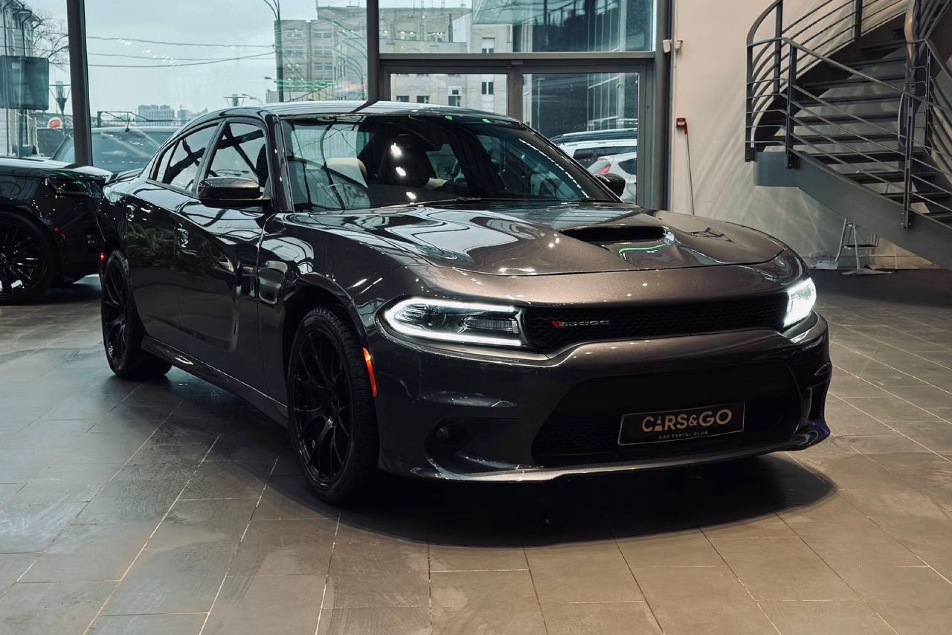 Аренда Dodge Charger Серый в Москве без водителя