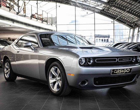 Dodge challenger sxt