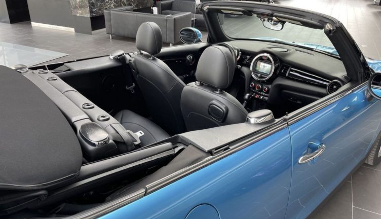 Mini COOPER Cabrio