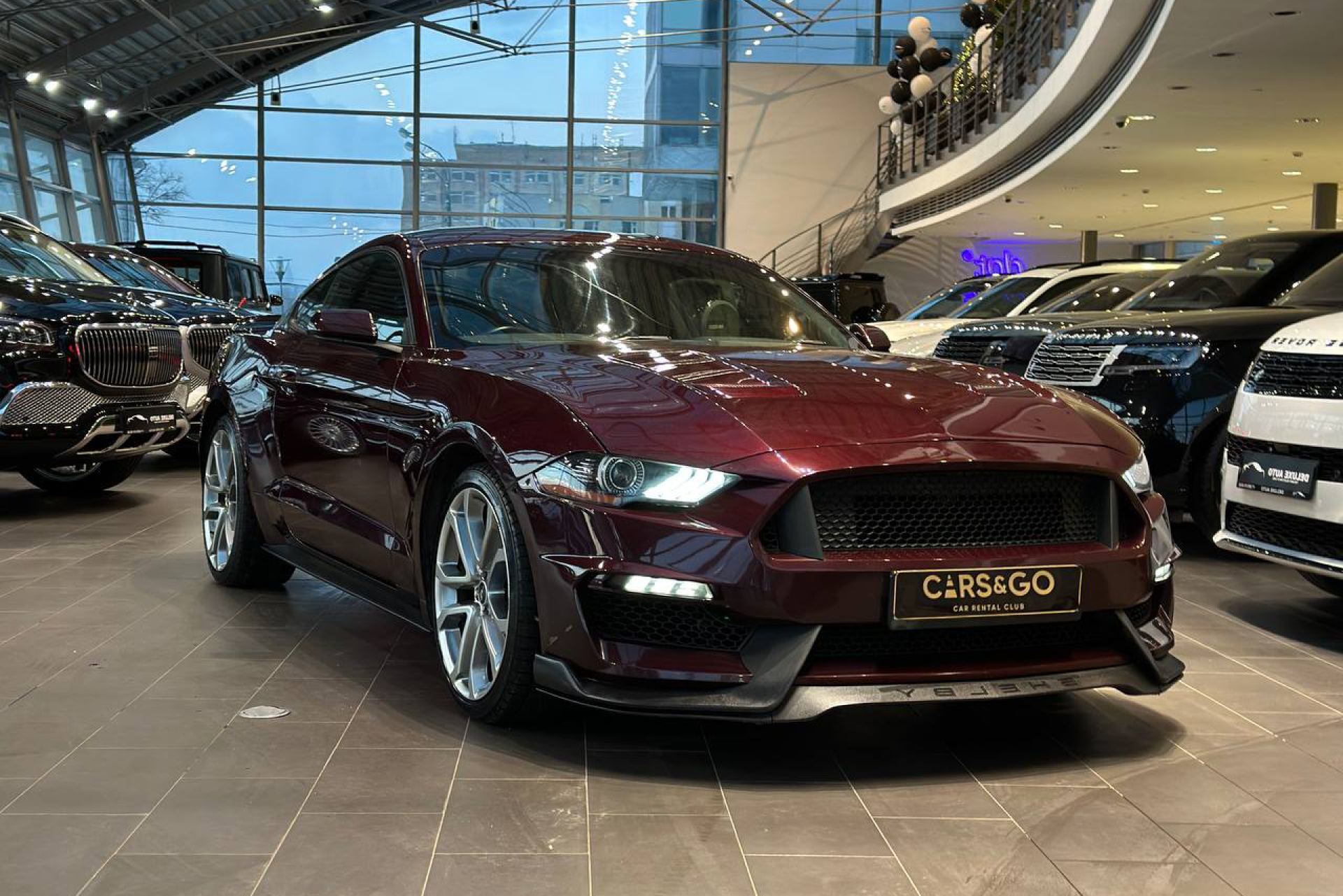 Аренда Ford Mustang Coupe Бордовый в Москве без водителя