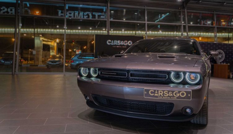 Dodge challenger sxt