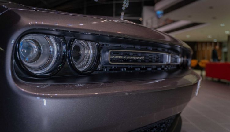 Dodge challenger sxt