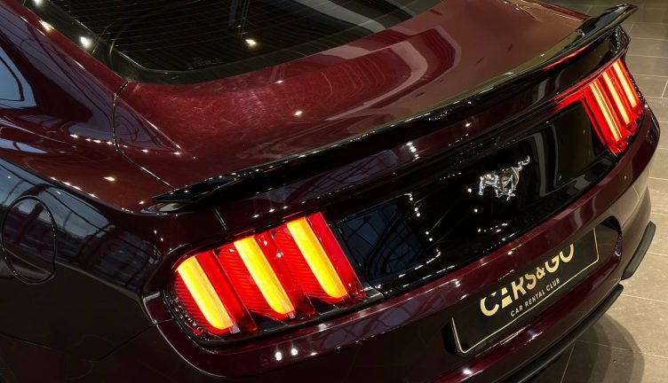 Ford Mustang Coupe