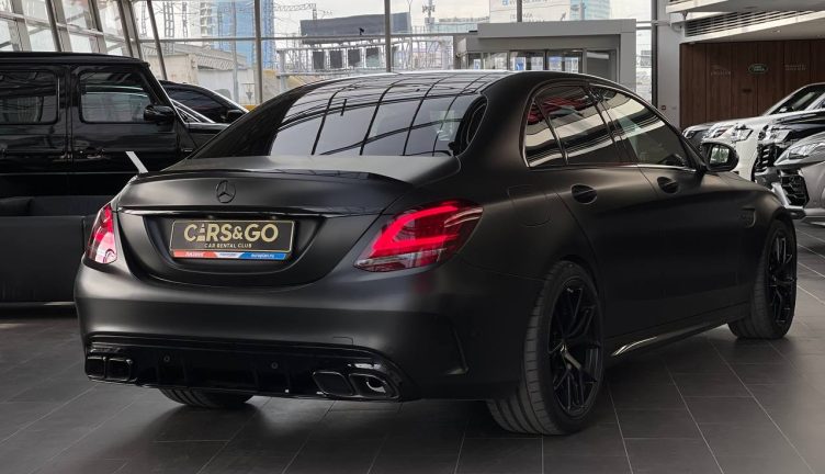 Mercedes-Benz C63S AMG