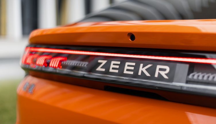 Zeekr 001