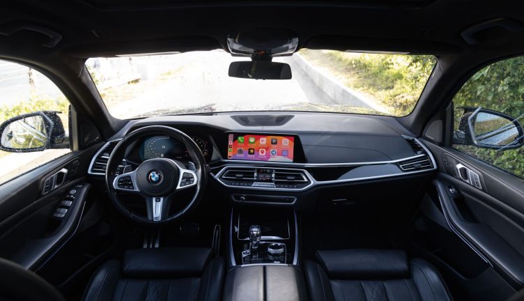 BMW X7 40i