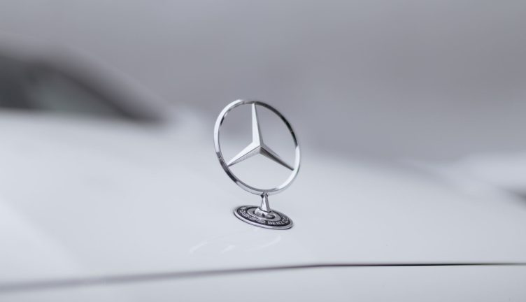 Mercedes-Benz E250 Exclusive AMG