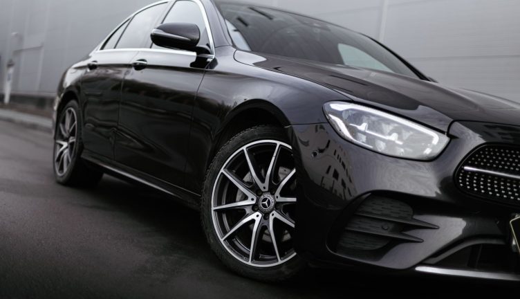 Mercedes-Benz E300d 4matic AMG