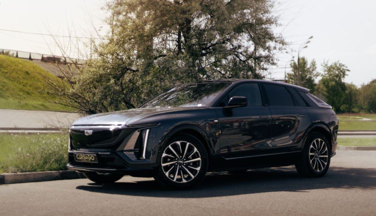 Cadillac Lyric