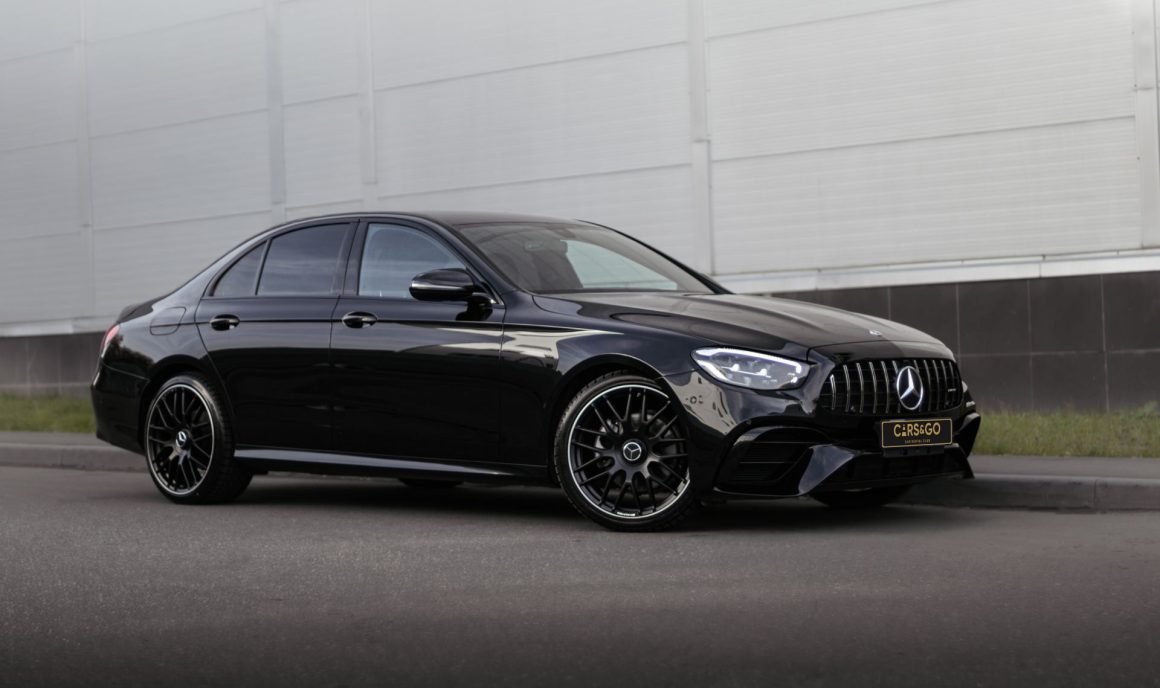 Mercedes-Benz E200